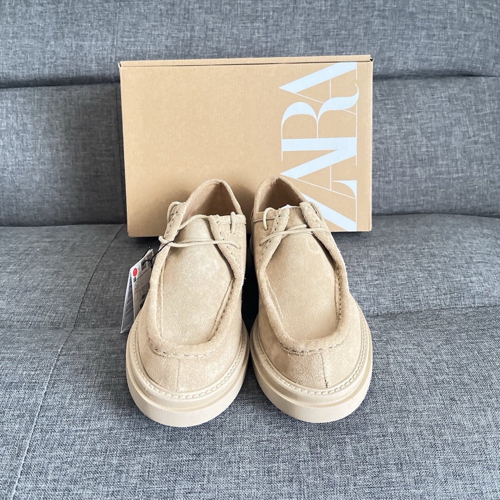 Zara Flat Suede Shoes - Picture 2 of 6